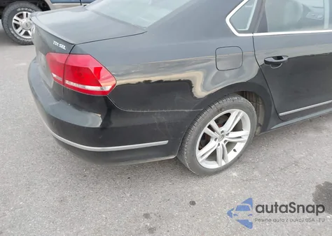 2013 Volkswagen Passat 2.0L Tdi Sel Premium from USA, damaged, VIN 1VWCN7A33DC021409
